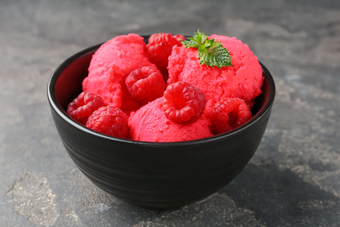 Himbeer-Eiscreme