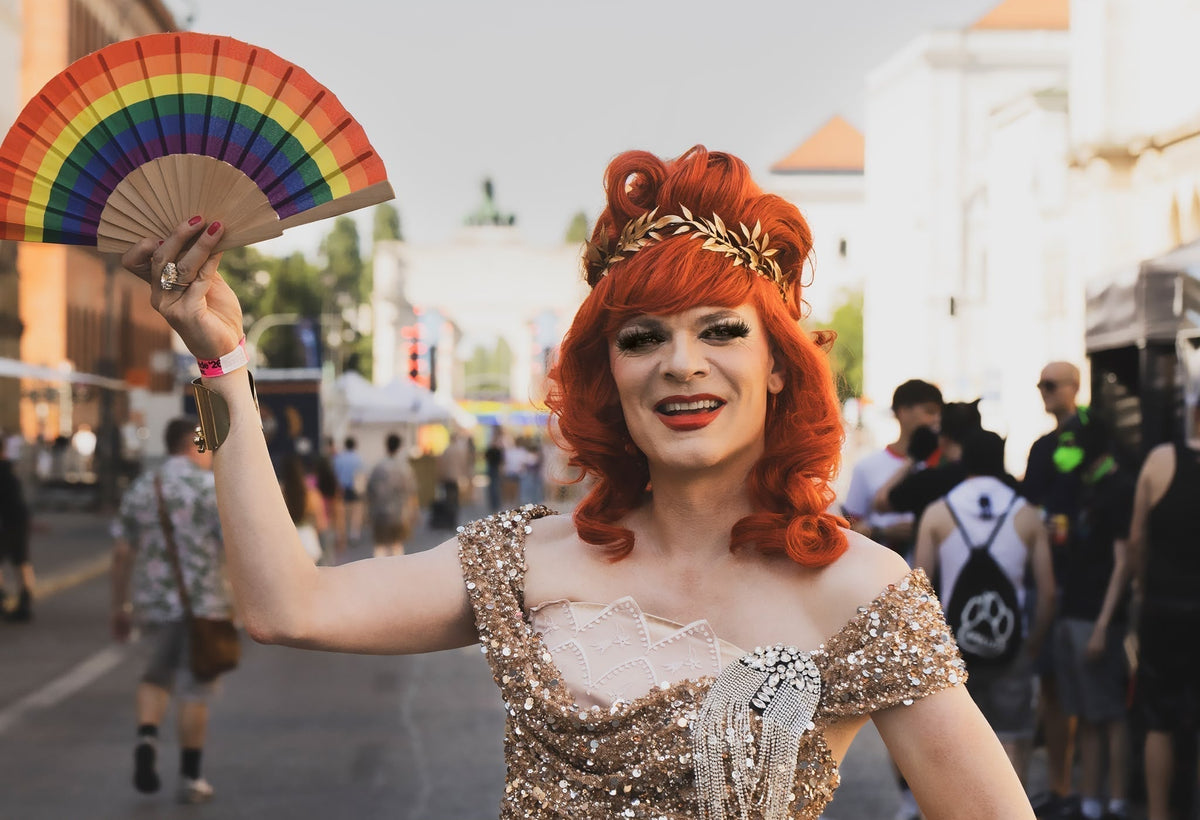 Sabine in Christel & Sinn beim Münchner CSD 2026. Credits: Frank Zuber